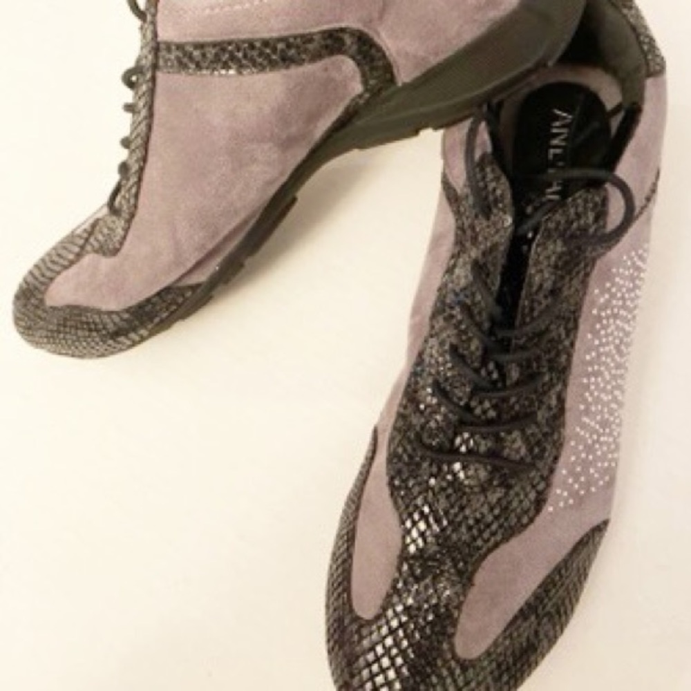 Andiamo Sneakers Black Snakeskin Embellished Sz 10